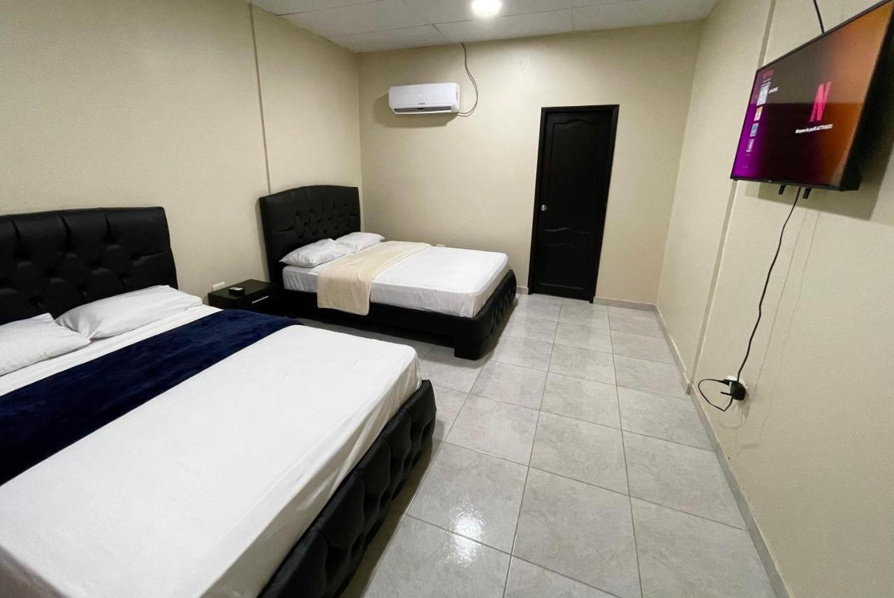 Hostal Tropicoco Hotel Playas Exterior photo