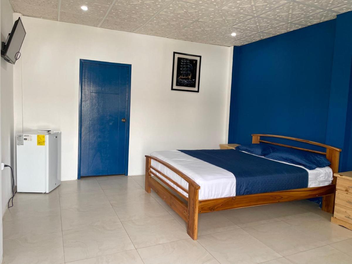 Hostal Tropicoco Hotel Playas Exterior photo